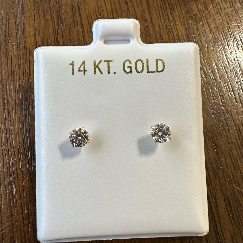 14K Gold 4 mm CZ Stud Earrings